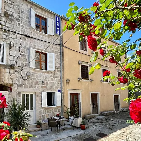 Stara Kuca Mali Ston