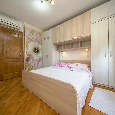 Stara Kuca Lägenhet