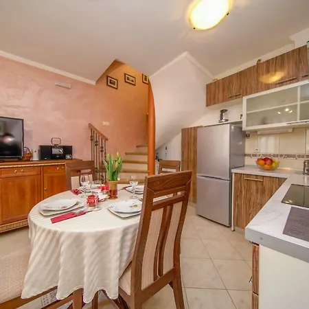 Apartment Stara Kuca - Historic Stone House Inside Mali Ston Walls Mali Ston