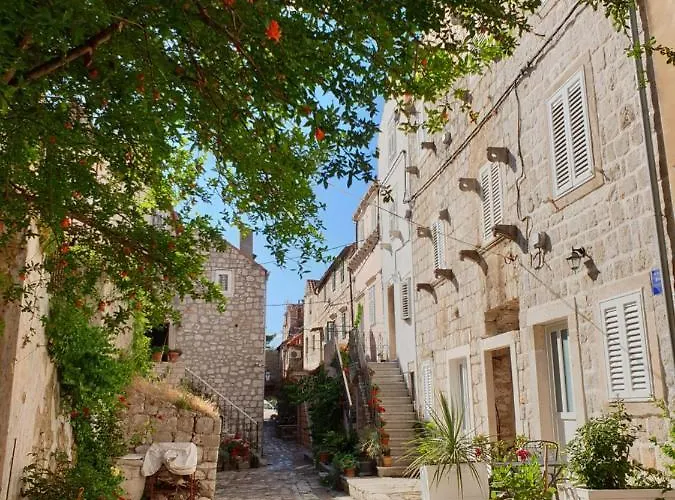 Stara Kuca * Mali Ston