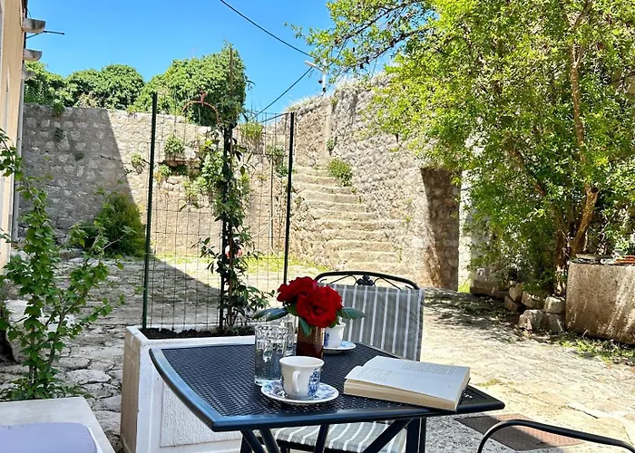 Stara Kuca Mali Ston